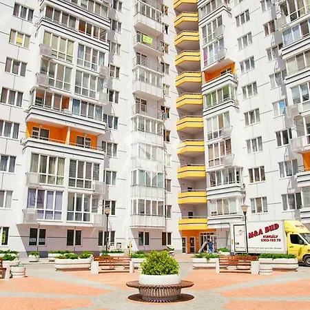 On Srednefontanskaya